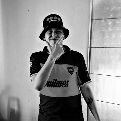 ferdezlock's profile picture. Puse tantas biografías en esta red social que ya no se que poner.