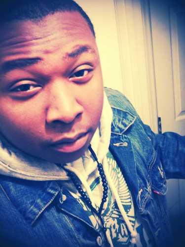 BLOWNtimes_'s profile picture. everything is everything #MONEYOVERBULL$HIT