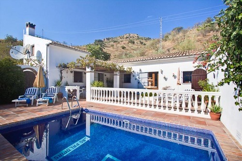 #Familyholiday villa near #Malaga, #babyfriendly, #childfriendly, just half an hour from the beach  http://t.co/RhUOe1NNOj