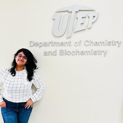 Human 👻 
Theoretical Chemist @UTEP 👩‍💻
Passionate about crafts and painting 🎨
Loves to sing 🎼
Sporadic chef 👩‍🍳
Dog and cat person 🐾