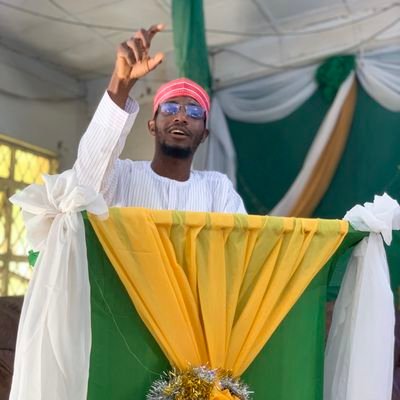 DATA VENDOR//YOUTHS ACTIVIST//YOUNG COMRADE//CRYPTO TRADER//POLITICIAN//BIOLOGIST//FUDMITES//PhD in minding my own business
