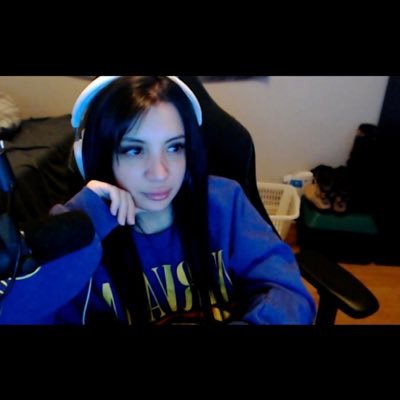 #twitch Affiliate || Isabella 