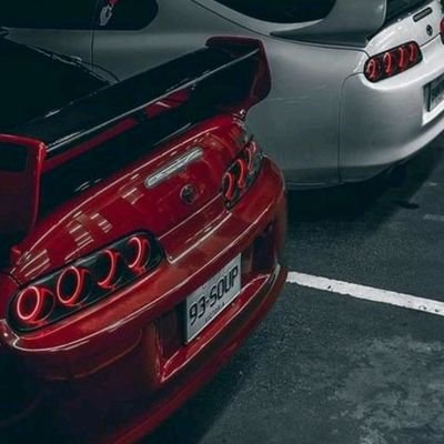 JohnFra87384091's profile picture. 