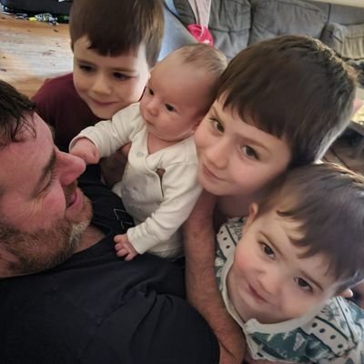 Proud Dad of 4 boys plus a furry one. Payment Consultant with Dojo. Villa & Kerry fan.