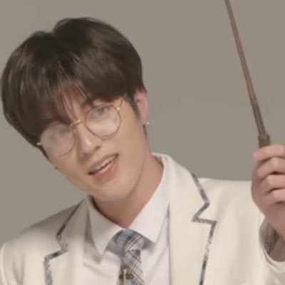 am__823's profile picture. 🐰🐶🦋⛰🐯army carat teume one door シズニー