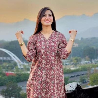 عزت اور موت کا نقصان کبھی پورا نہیں ہوتا- یہ ہمیشہ کے نقصان ہوتے ہیں-
❤