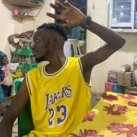 Adedeji (@imoleayo100) 's Twitter Profile
