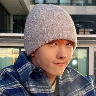 hi mademoisselle, i made this account to spread my love for jisung *･῾ ᵎ⌇ ⁺◦ 💘 ✧.*