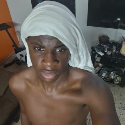 Know as “African Jeff” | 132k on TikTok | AfricanCheta on all socials