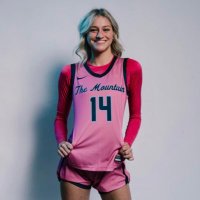 Lindsey Murr (@murrlindsey) 's Twitter Profile Photo Lindsey Murr (@murrlindsey) 's Twitter Profile Photo