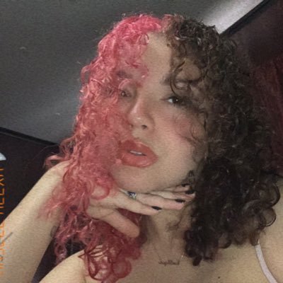 abitofkayleexo's profile picture. 23| I AM NOT BEAUTIFUL BUT I COULD BE