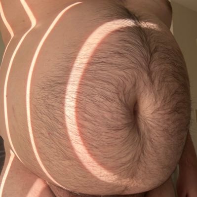 30something gainer at 343 lbs. Also into hypnosis and intox. Buy me food at https://t.co/0rsL2gMGqv