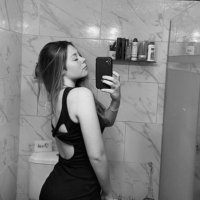 lara (@granado_lara_) 's Twitter Profile