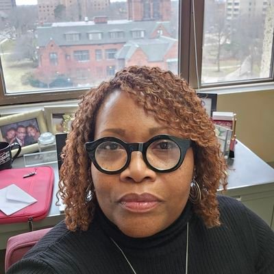 Dr. Farmer-Hinton is a professor researching urban students’ college preparation.  She resides with her husband & children.  #AlwaysAlphaNu, #EastStLouis, #UIUC