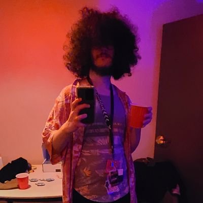 📦👻 24
I emit Delta P vibes_
anyone not old enough to vote will be trebuchet'd into the sun if they try following this account