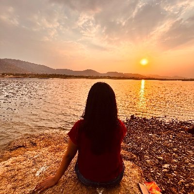 aishkadam318's profile picture. Coder || shuttler
Msd fan forever 💛