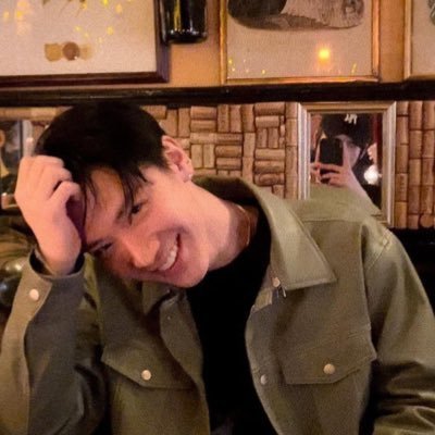 arats527525's profile picture. 2019/4から投資開始。投信積み立て10万円/月！2024年の目標は配当金50万円/年！半額救助隊(∩- ᴥ -∩)