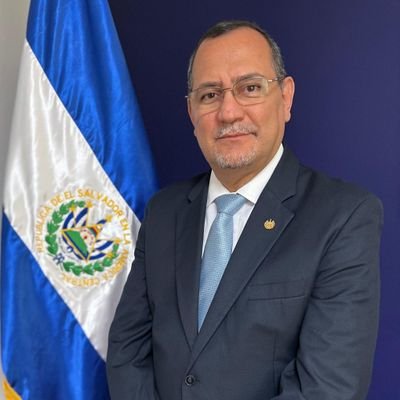 Embajador de El Salvador en Perú. 
Soli Deo Gloria