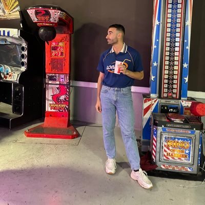 xcruzg's profile picture. currently at rocket n°9 taking off to Venus 💫💓