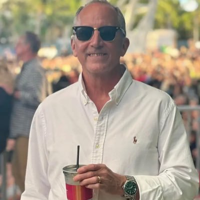 Vet US Army, Believer, Husband, Father, proud parent of 3rd Yr UF Grad School, exercise junky, FSU, BlackKnight, Celtics, Patriots and now 🐊 Fan NO DM’s 🚫🚫