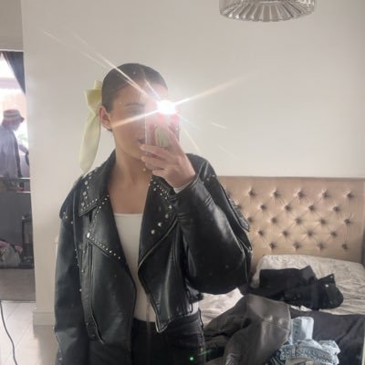 alexjones15x's profile picture. 