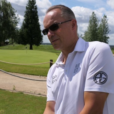 The UK’s Only Putting & ShortGame Specialist Coach
