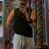 J (@felixmch8) 's Twitter Profile