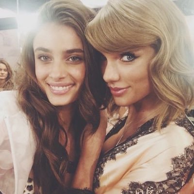 ts13121l's profile picture. Una poeta torturada con miedo al trabajo (yo) -🍉