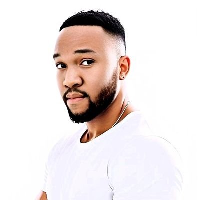 BlaizyD's profile picture. muzik is my drug #vistUgandaDPearlOfAfrica 💜💜❤️
