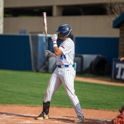 Class 2025 OF/1B Height:6,3 Weight:205 lb Taylor high school Katy texas GPA:3.35 gmail:2wavyycarloss@gmail.com phone number :832-219-5593 Uncommitted