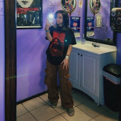 rock n roll buckaroo | photographer | 24 | @seriesbreakband | box office baby @BlackSheepCO | she/her