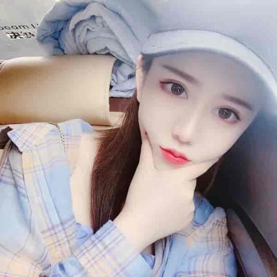 voy12V5DUGgFmps's profile picture. 