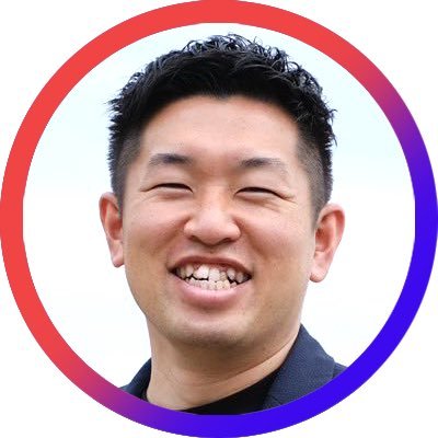 元学生監督として「負け続けたチーム」を全国へ導き、IT企業2社の代表として「10名」の組織を「50名」に成長させた経験を持つ。
裏方で培った『埋もれた才能を見つける力』で、チームのパフォーマンス向上と個人のキャリア構築を支援する