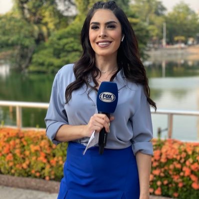 Conductora de @CentralFoxMX y #MLBxFOX Reportera @FoxSportsMX Madre y esposa de @esteban_crismed ❤️. Comentarios personales.