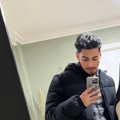 Armando_23_'s profile picture. 