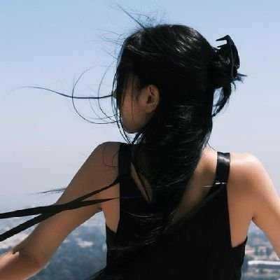 Lyora101's profile picture. 