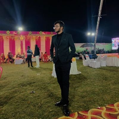 heyy_adesh's profile picture. 