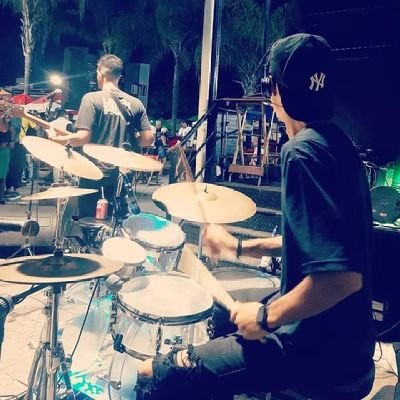 mrlnffc's profile picture. 021                                                                                      
CBJR 🎸 @FluminenseFC 🇭🇺/ @realmadrid 🤍