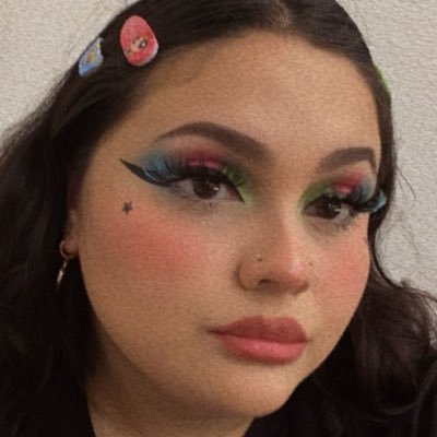 _julerodas_'s profile picture. Hello it’s le Jules I’m 21