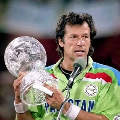 AlhamduliliAlah Muslims ♥️| Pakistan 🇵🇰 | Cricket Lover | Big Fan of King VIRAT KOHLI And M.Amir 👑 ( Islamabad United ❤️)( Sunrisers Hyderabad ❤️