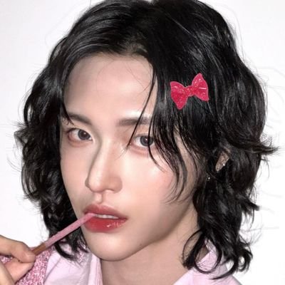 KimNoEy44's profile picture. 🐰🐻 #taekook 🎸 #tonbin 🦕 #chanbaek 
🐶🦊  Geonho  👶👸แพ้โพลหมาบ้อกแบ้กกับพี่สาวคนสวย🥺