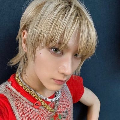 絵を描く仕事をしています。ゲームも作ります→「脱装!!バトルスロット」
ご依頼のご相談はメールかDMでお待ちしてます。
FANBOX https://t.co/VXlC1JjbOJ
メール ikum.kir@gmail.com
マロ https://t.co/PsffDABsJG