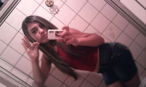 Prazer Leticia & o seeu?! Segue? Te sigo de volta (yy'