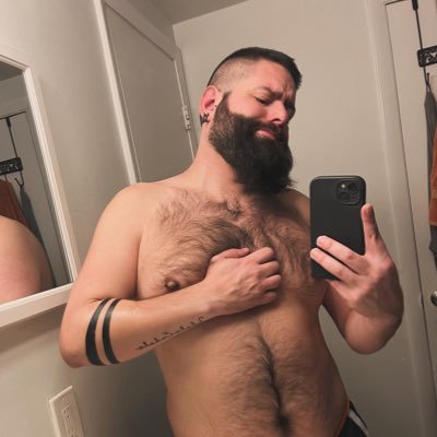 18+!! Floridian bear. Hope you enjoy what you see