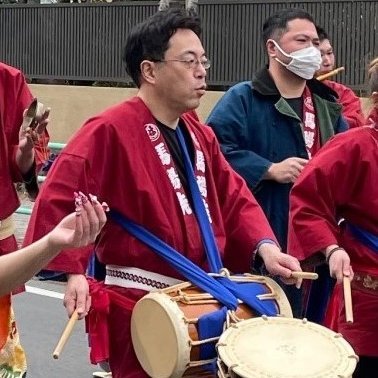 #府中市議会議員 #府中市議 保守系無所属、会派「自由クラブ」所属、横浜市青葉区出身、横浜市立山内小・中学校、神奈川県立元石川高校卒、大東文化大学法学部卒、労働組合専従を２０年間、2015年府中市議会議員選挙に初当選、19年、23年再選現在３期目、改革保守系無所属 ねこちゃん大好き😽趣味はお囃子