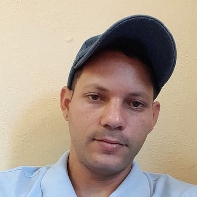 Yoan53002535687's profile picture. 