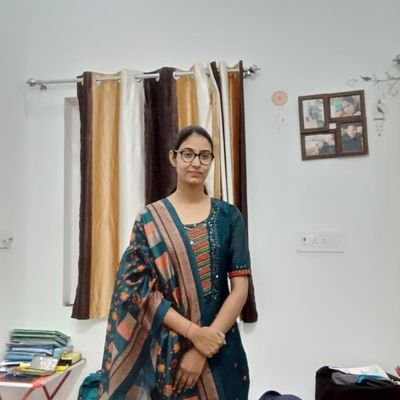 poojachdhry2910's profile picture. @senior teacher(science)