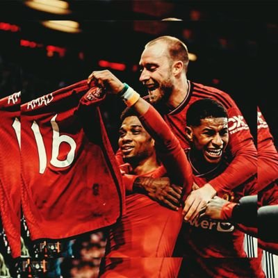 Guys, I am a man u supporter, and I love football ⚽️ can we reach 100 followers by the end of April thank you.