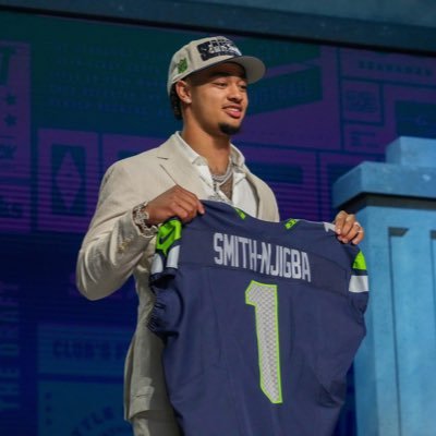 PC | Jaxon Smith-Njigba | DK Metcalf Just a 16 year old trying to make some cash and collect cards                    https://t.co/m9PqcHbIiO