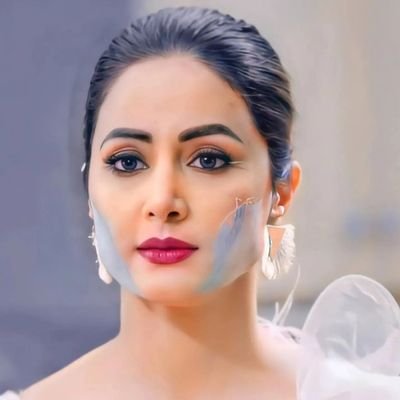 Fan page of HINA KHAN ❤ 

RIP POONAM JI 😭😭

NO POLITICAL TWEETS. 
.
NO DM PLEASE ❌, I DO NOT RESPOND  🙏